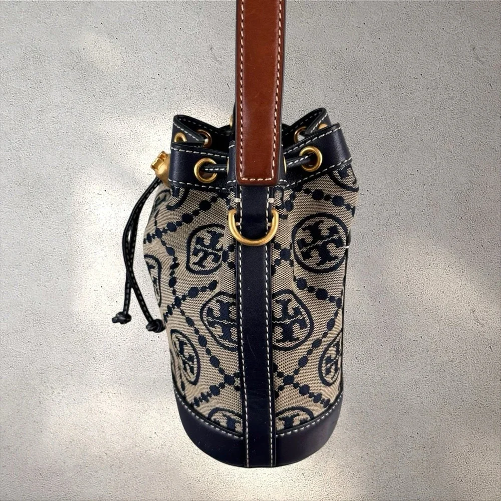 Tory Burch tory burch